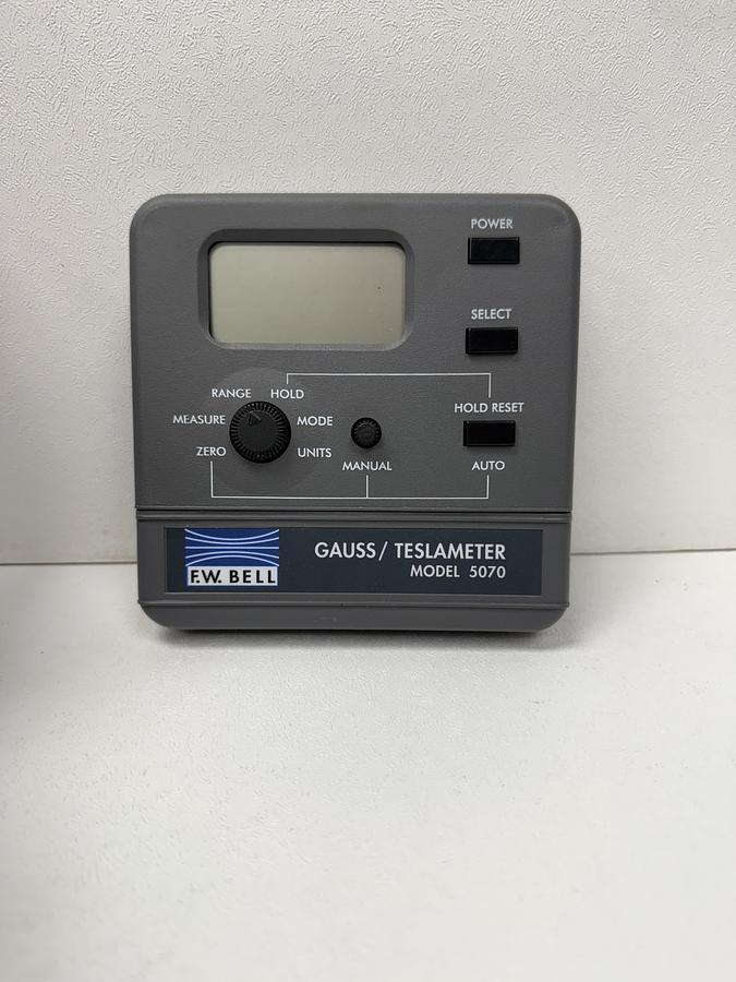 Used F.W. Bell Gauss Tesla Meter Model 5070 With Probe And Case GHC-43