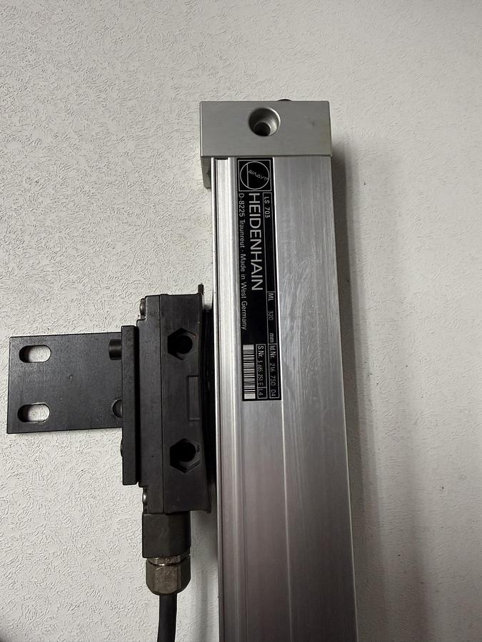 Used Hiedenhain LS 703 Linear Encoder 320mm W/cord 216 750 04 GHC-32
