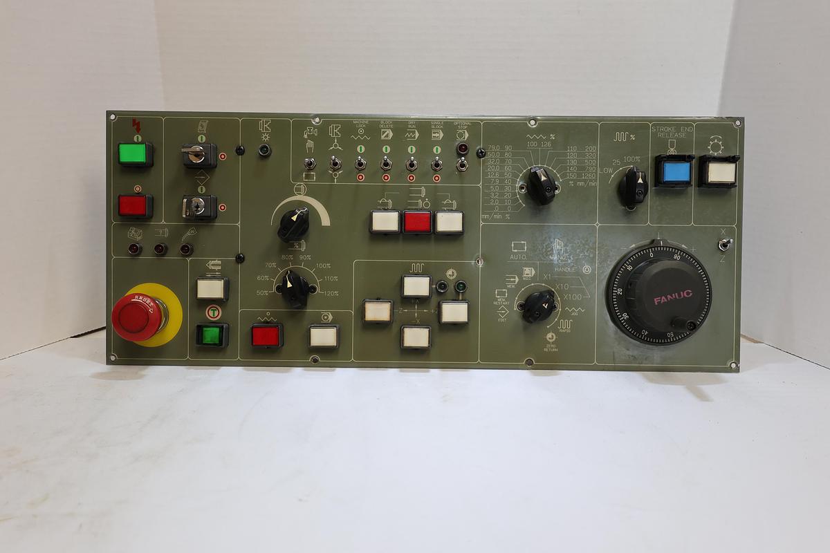 Used Fanuc CNC Machine Operator Control Panel MPG Pendant A860-0202-T001