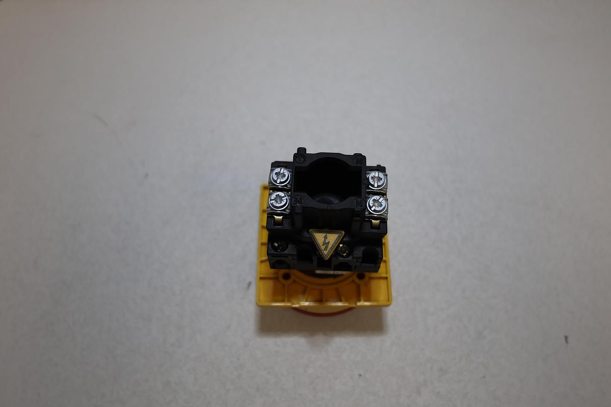 Used Klockner Moeller T0-1-102 Rotary ON/OFF Power Switch Industrial Cam Switch