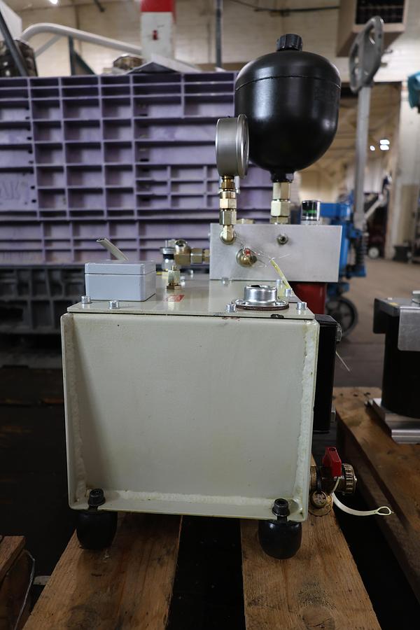 Used Mewesta Hydraulik Hydraulic Power Unit HPU 400V 3kW Accumulator 2750RPM