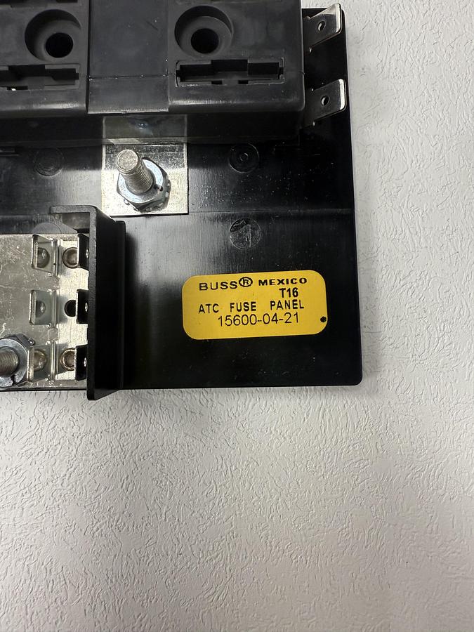Used Bussmann 15600-04-21 ATC Fuse Panel 4-Circuit Block T16