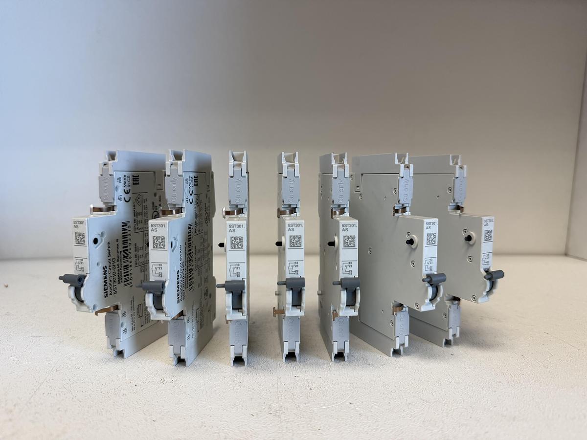 Used (Lot of 7) Siemens 5ST3010-0HG Auxiliary Circuit Switches GHA-181