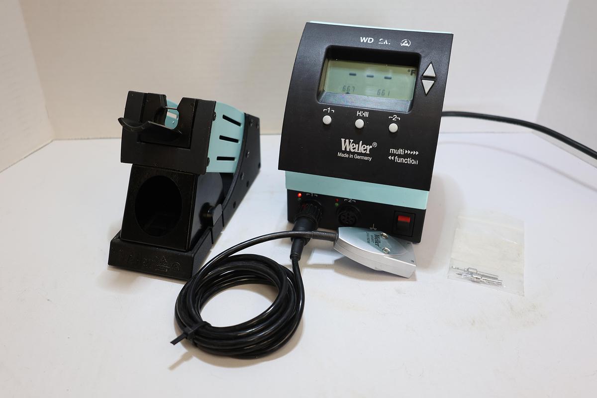 Used Weller WD2M Soldering Station w/ WMRP Iron, Stand & Tips Tested Working