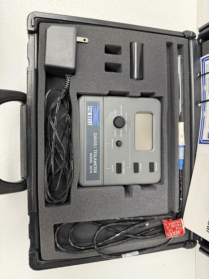 Used F.W. Bell Gauss Tesla Meter Model 5070 With Probe And Case GHC-43