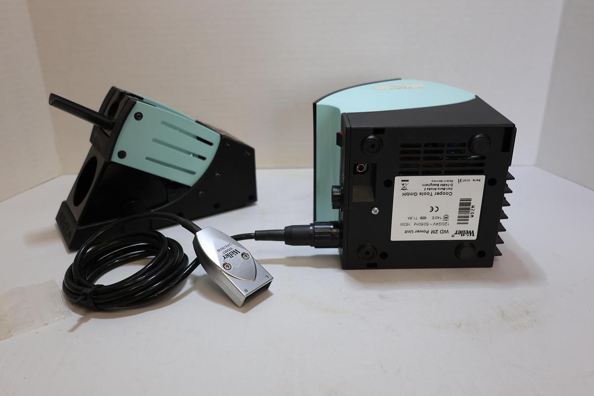 Used Weller WD2M Soldering Station w/ WMRP Iron, Stand & Tips Tested Working