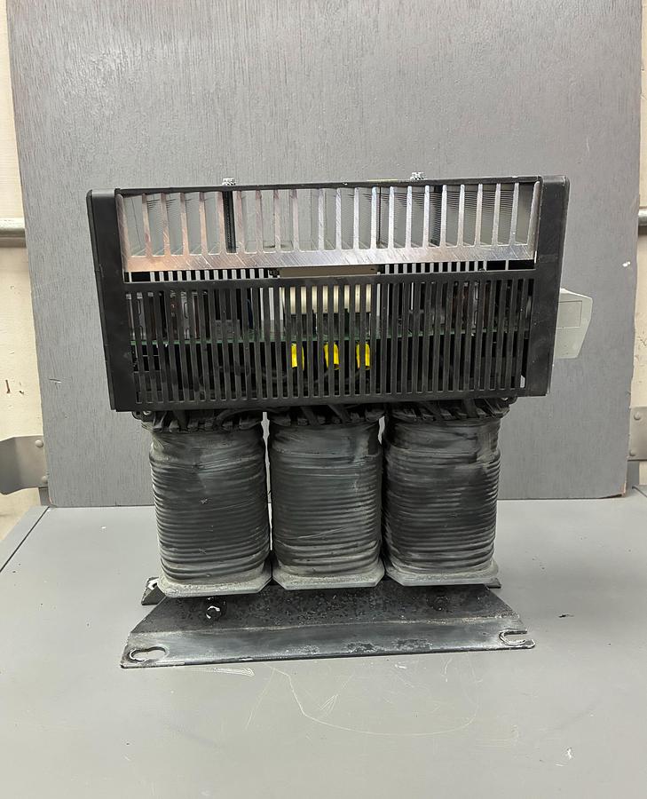 Used  Murr Elektronik 85935 MPL 40 Power Supply – 380/400/420V GHC-33