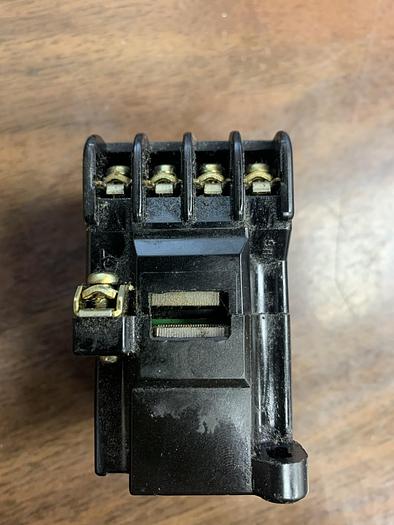Used Fuji Electric Co. SRCa3631-0(3a1b) Magnetic Contactor GHA-49