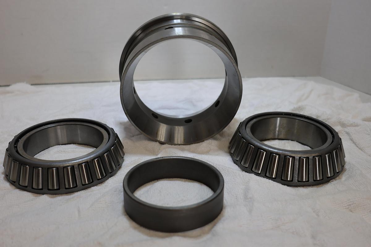 Eaton Fuller 21356 Koyo Tapered Roller Transmission Bearing Assembly NOS