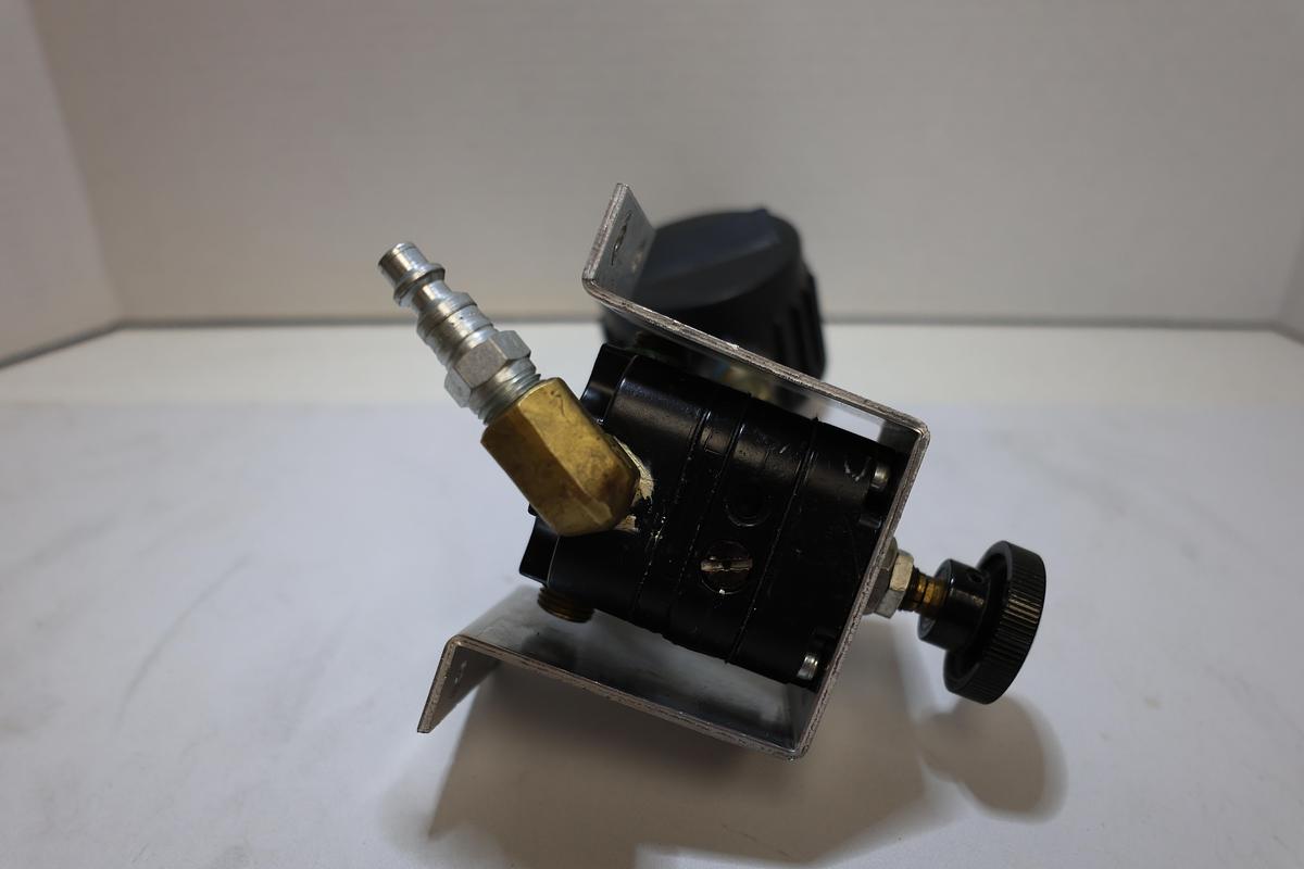 Used SSI Technologies Digital Pressure Gauge & Air Regulator Assembly