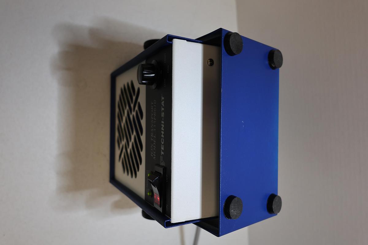 Used Techni-Stat 335PR610 Ion Transport Static Eliminator Ionizer Blower