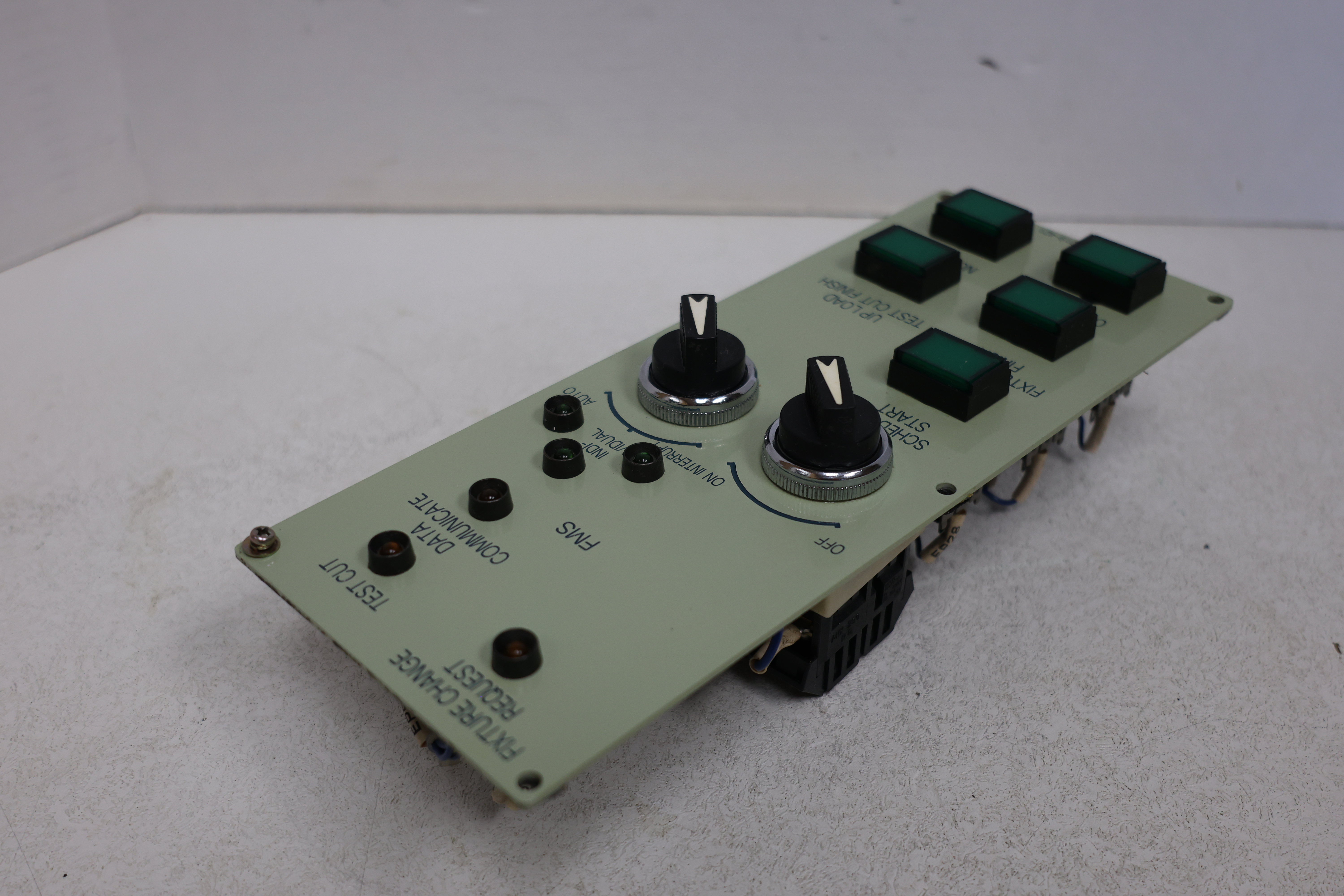 Used OKUMA E5409-019-421 Fixture Change Request Operator Control Panel