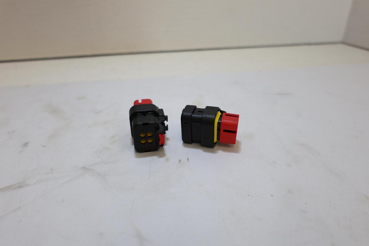 Lot of 2 TE Connectivity 4-Pin Sealed Electrical Connectors New Unused