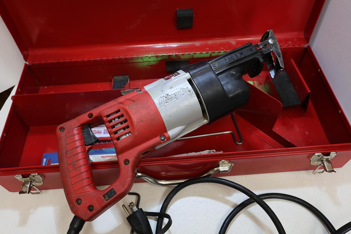 Used Milwaukee 6511 Sawzall Reciprocating Saw w/ Metal Case & Blades Tested Works