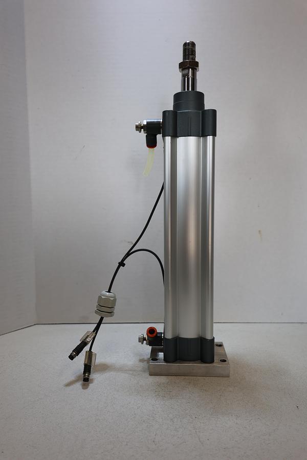 Used Metal Work Pneumatic 1213500200CN