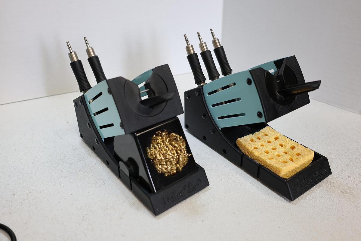 Used Weller WX2 200W Soldering Station w/ WXMP-MS Iron Stand & Tips Tested