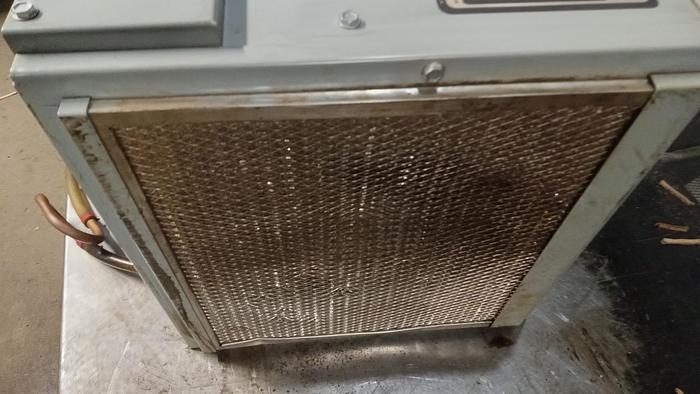 Used McLean Apw M13-0126-G10143 Electronic Enclosure Air Conditioner - GHB-87