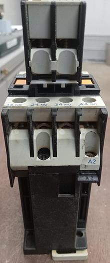 Used Telemecanique CA3 DN40 Contactor with LA1 DN11 Timer - GHA-100
