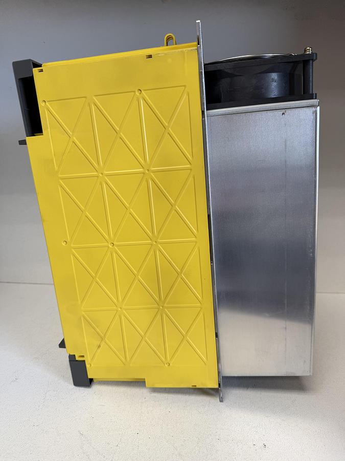 Used Fanuc A06B-6111-H026 Servo drive amplifier module