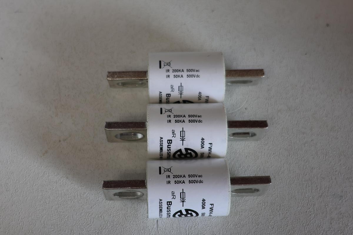 Used (Lot of 3) Bussmann Semiconductor Fuse FWH-400A – 400A 500V High-Speed Protection GHA-54