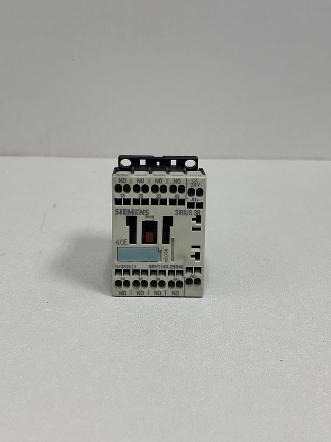 Used Siemens 3RH1140‑2BB40 SIRIUS Contactor Relay GHC-40