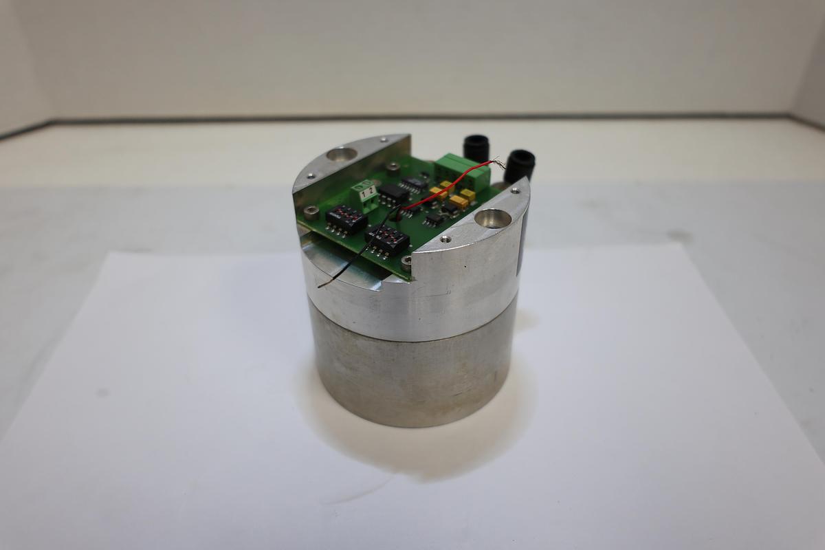 Used Industrial Electronic Control Module Analog Devices LT1114S Pneumatic Assembly