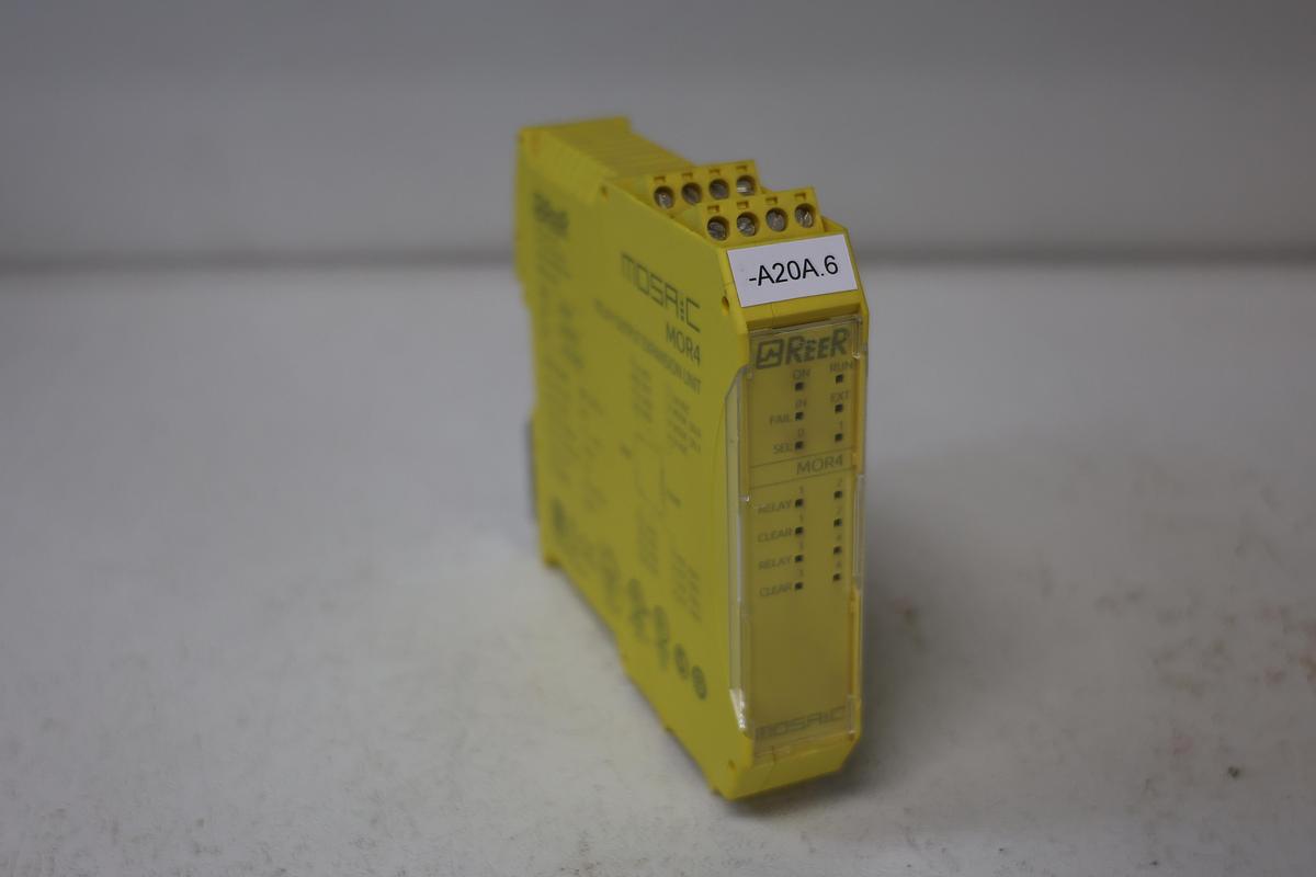 Used REER Mosaic MOR4-Relay Output Expansion Unit P/N 8040032
