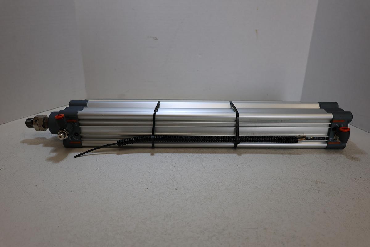 Used Metal Work Pneumatic ISO 15552 Series 3 Cylinder – Model 1213500350CN