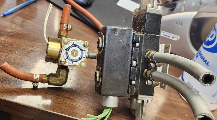 Parts Only Valcor Engineering 10C56HB4-10, 24VDC, 15 Watts Max, 125PSI - GHB-51