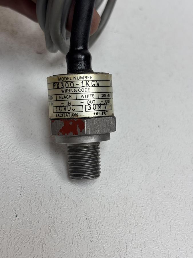Used (lot of 2) Omega PX300-1KGV Pressure Transducer 0-1000PSIG GHC-31
