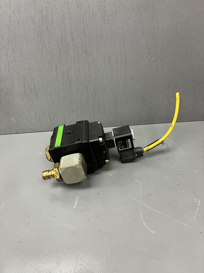 Used Bosch Rexroth Aventics 0 821 300 934 586 Pneumatic Valve GHC-39