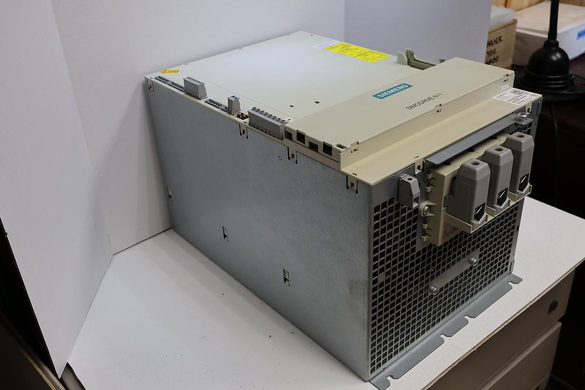 Used Siemens SIMODRIVE 611 6SN1145-1BA01-0DA1 Power Supply/Infeed Module 55kW Used