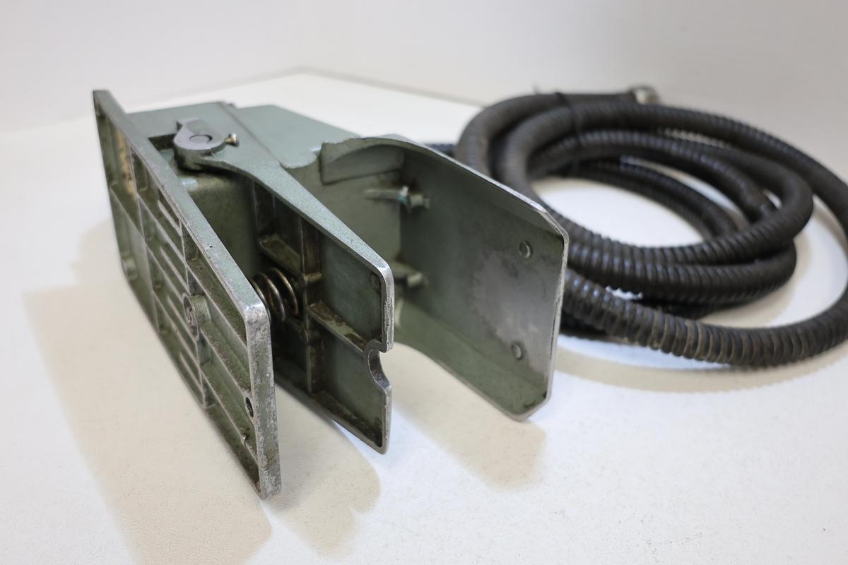 Used E-TEN Heavy Duty Industrial Foot Switch Pedal w/ Guard & Cable Used