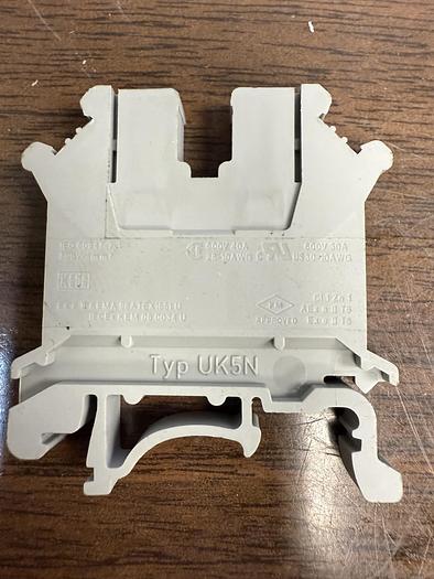 Used LOT OF 17 PHOENIX CONTACT IEC60947-7-2 TERMINAL BLOCK 600V 30A UK5N-E GHA-87