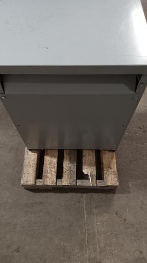 Used Eaton Dry-Type Distribution 3 Phase Transformer V48M28T30EE 30KVA 480Delta GH0-0