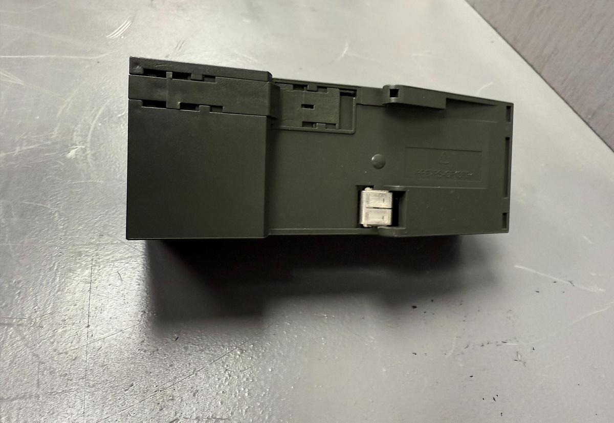 Used Siemens 6ES7 151-1AA04-0AB0 SIMATIC ET 200S IM 151‑1 Interface Module GHC-37