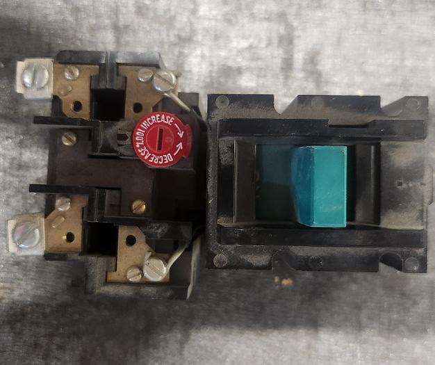 Used Cutler-Hammer B100M1BX Manual Motor Starter 2 Pole MDL B Size M-1 - GHB-70