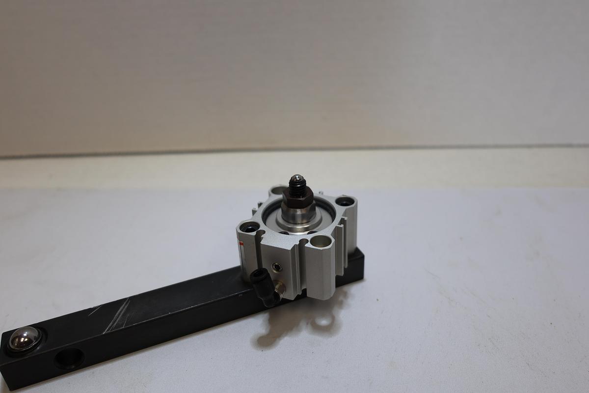 Used SMC CQ2B32-5S Compact Pneumatic Cylinder w/ Lever Arm Assembly