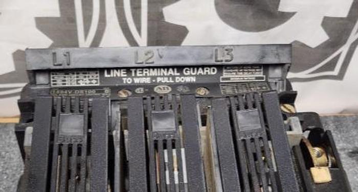 Used Allen-Bradley 1494V-DS100 Fusible Disconnect Switch w/Operator Handle & 1494V-FSR611 Fuse Block - GHA-174