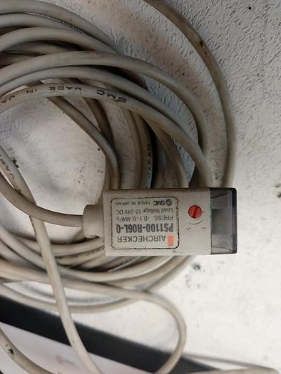 Used SMC AIRCHECKER PS1100-R06L-Q 0.1-0.4MPa 12-24V DC Pressure Switch GH