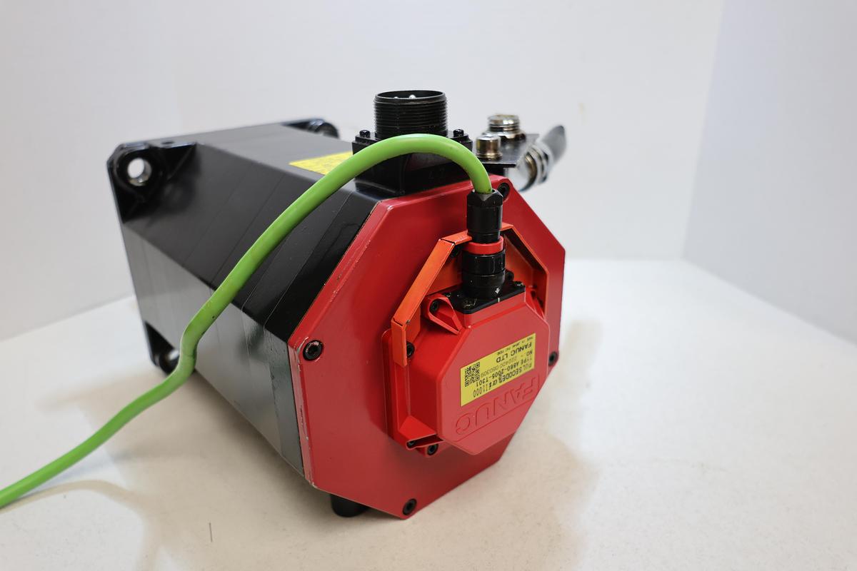Used Fanuc A06B-0247-B101 αiF 22/3000 AC Servo Motor w/ Pulse Coder Used