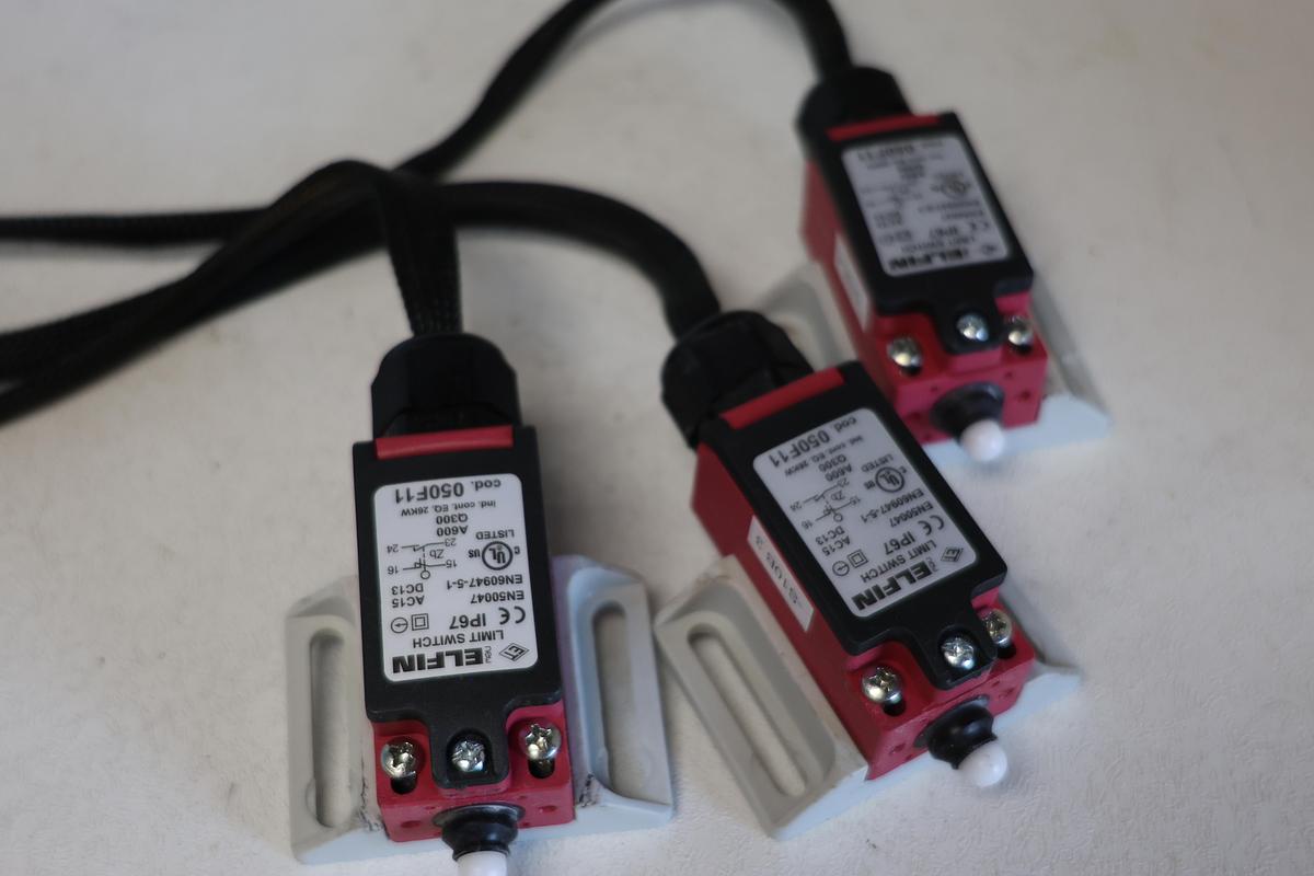 Used (Lot of 3) ELFIN Limit switch 050F11