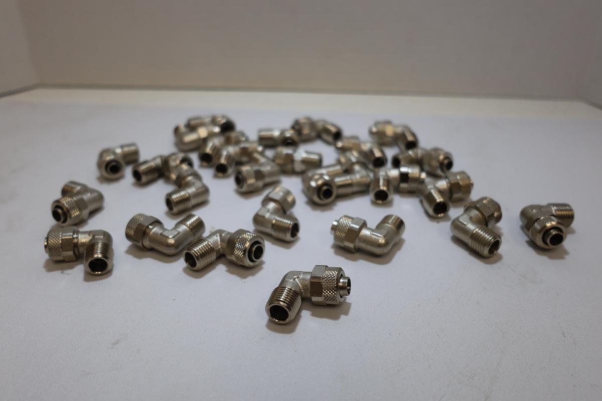 Lot of 27 Pneumatic Elbow Push-to-Connect Fittings M14 x 9/32" OD New
