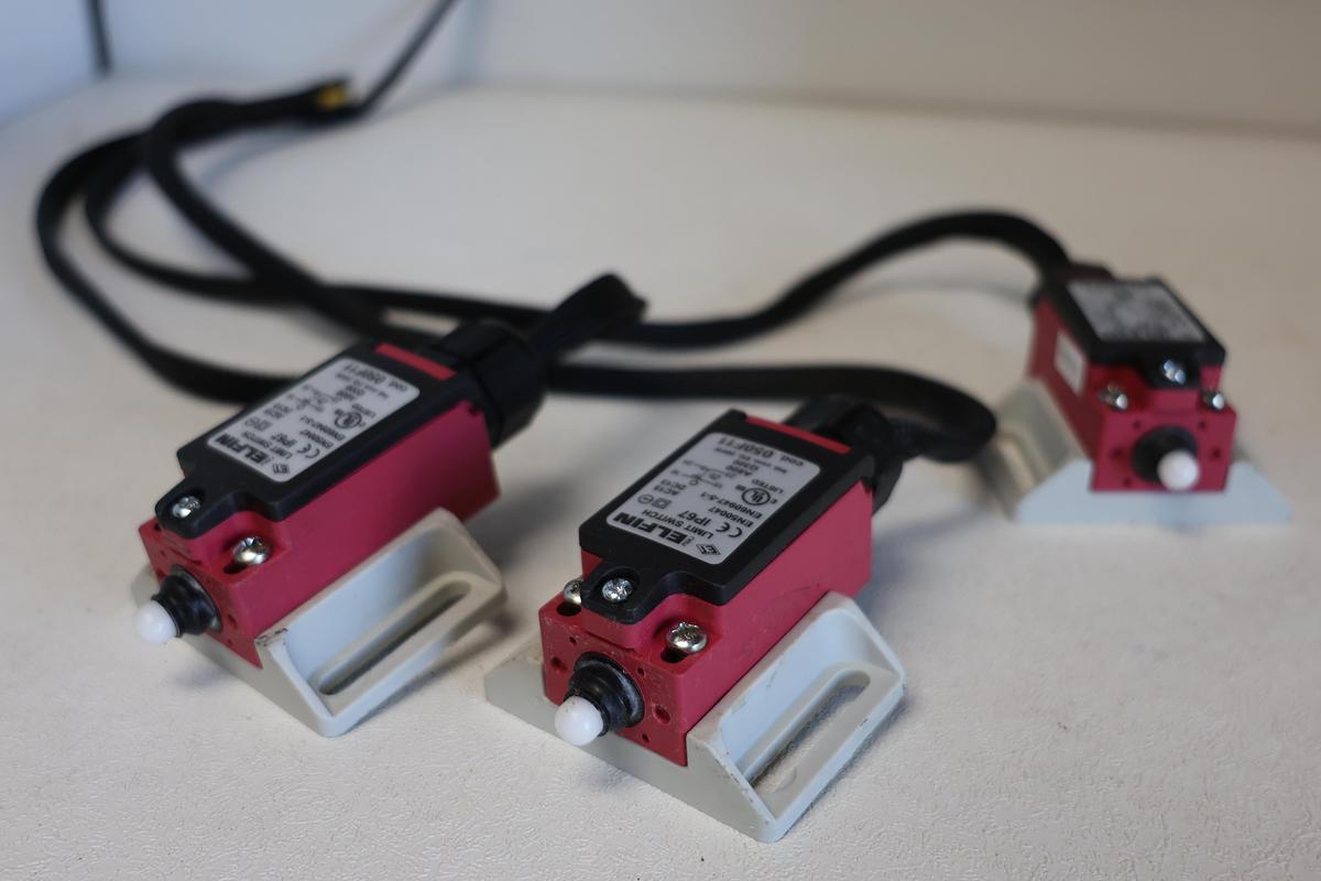 Used (Lot of 3) ELFIN Limit switch 050F11