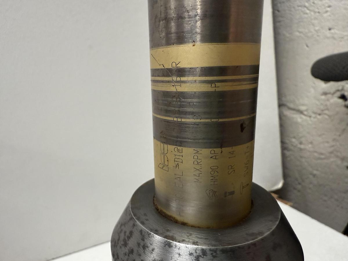 Used Kennametal HSK63AEM125425 End Mill Holder HSK63A GHC-27 