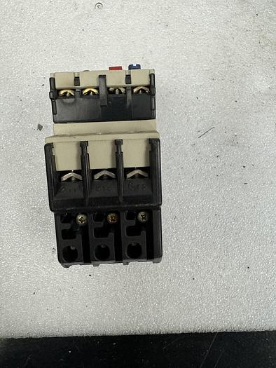 Used TELEMECANIQUE LR2D1306 THERMAL OVERLOAD RELAY 600V GHA-158-C3