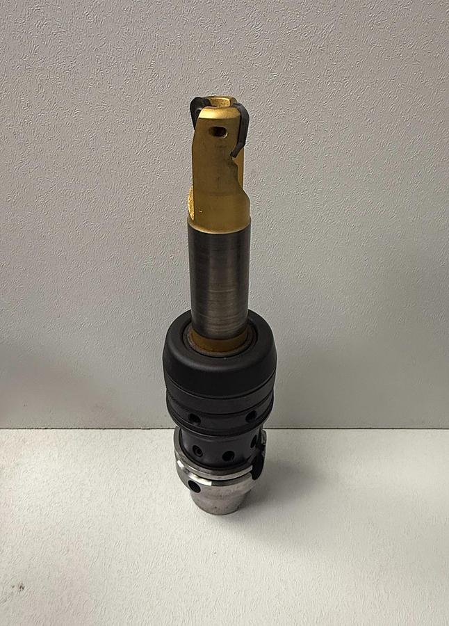 Used Kennametal HSK63AHPVSD125450 Mill Chuck With Cutting Tool GHC-27