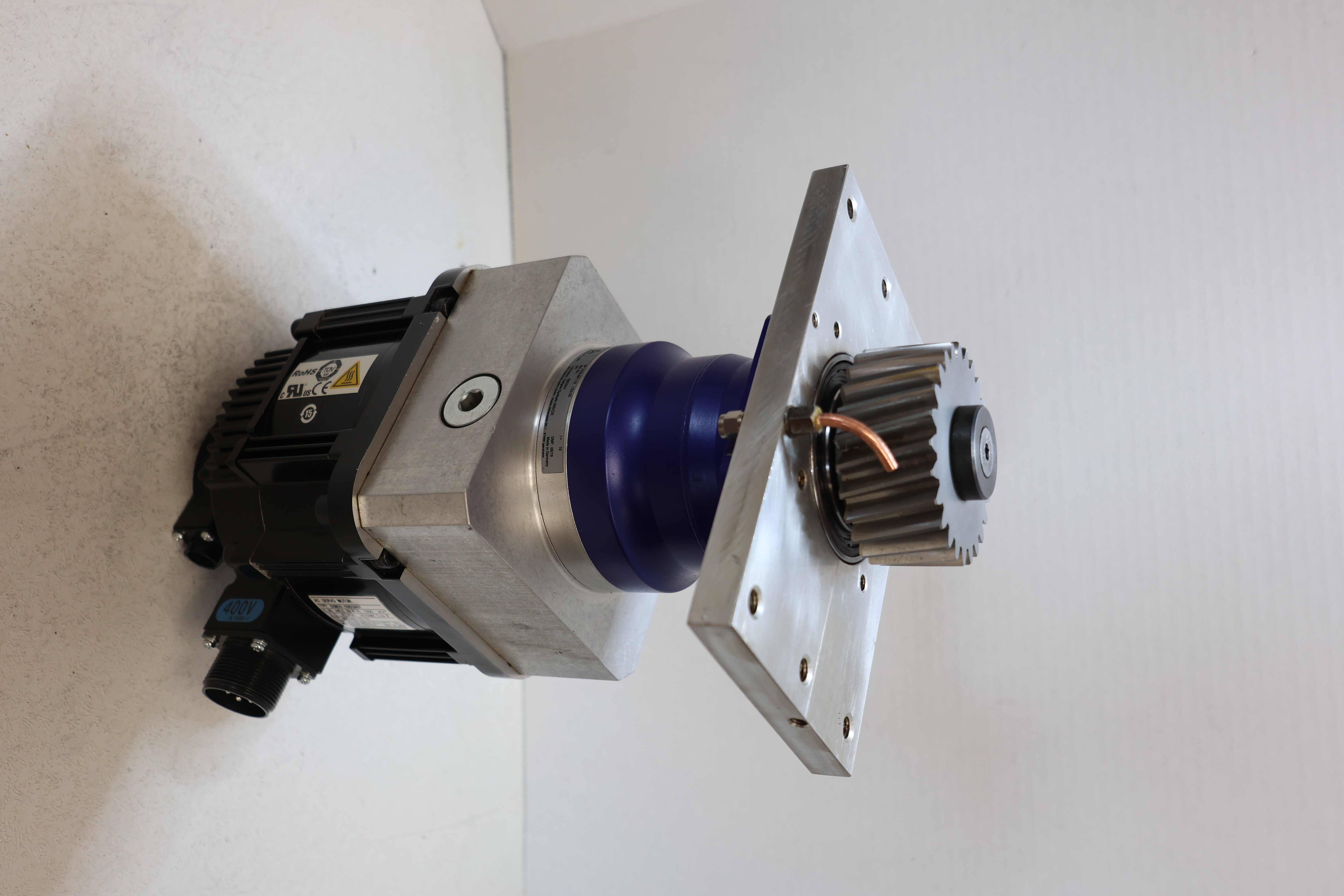 Used Yaskawa SGMGV-09D3A6F Servo Motor Wittenstein SP 075S 10:1 Gearbox