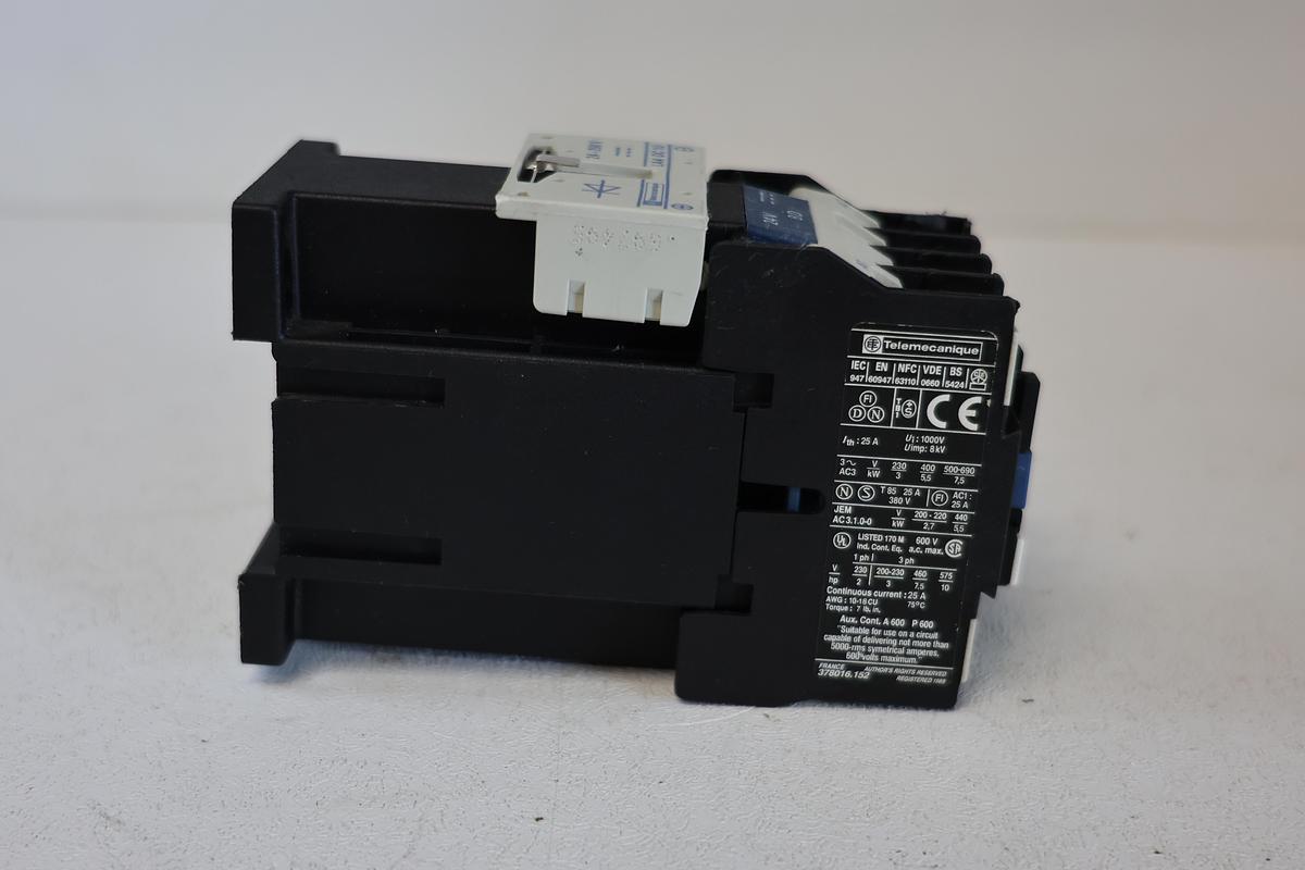 Used Telemecanique LP D12 01 Contactor w/LA4 DC 1U coil suppressor - GHA-99
