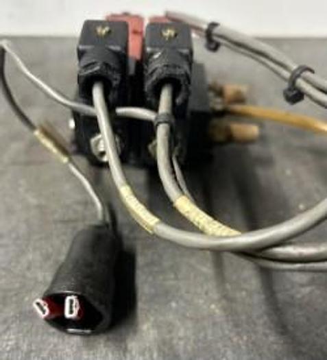 Used Versa Valve C7M-4362-4 with Solenoids CSG-4332-HC-D024 - GHC-12